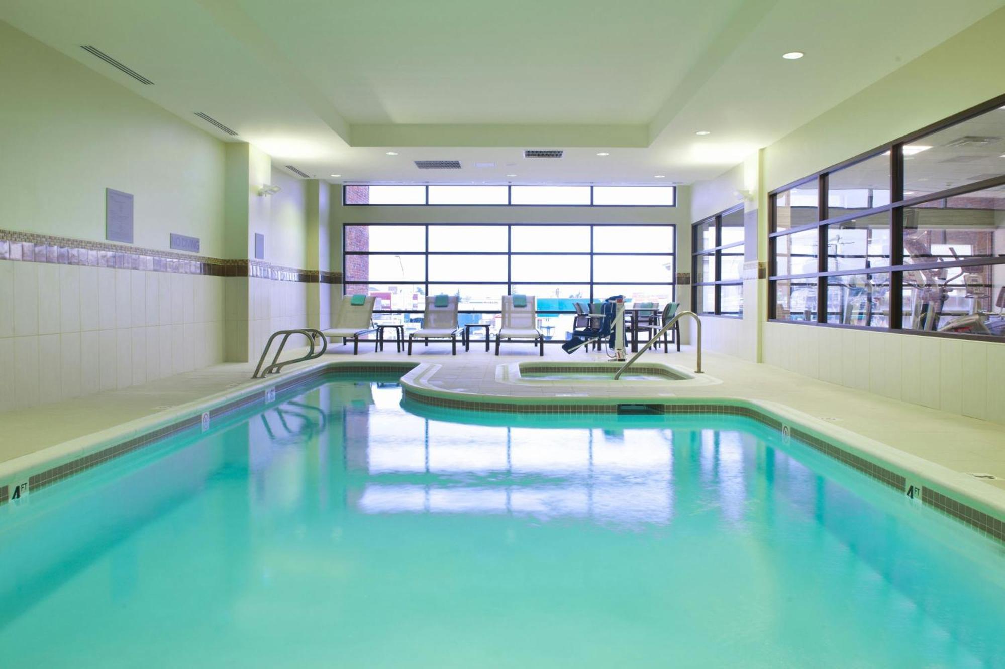 Courtyard By Marriott Seattle Everett Downtown Exterior foto